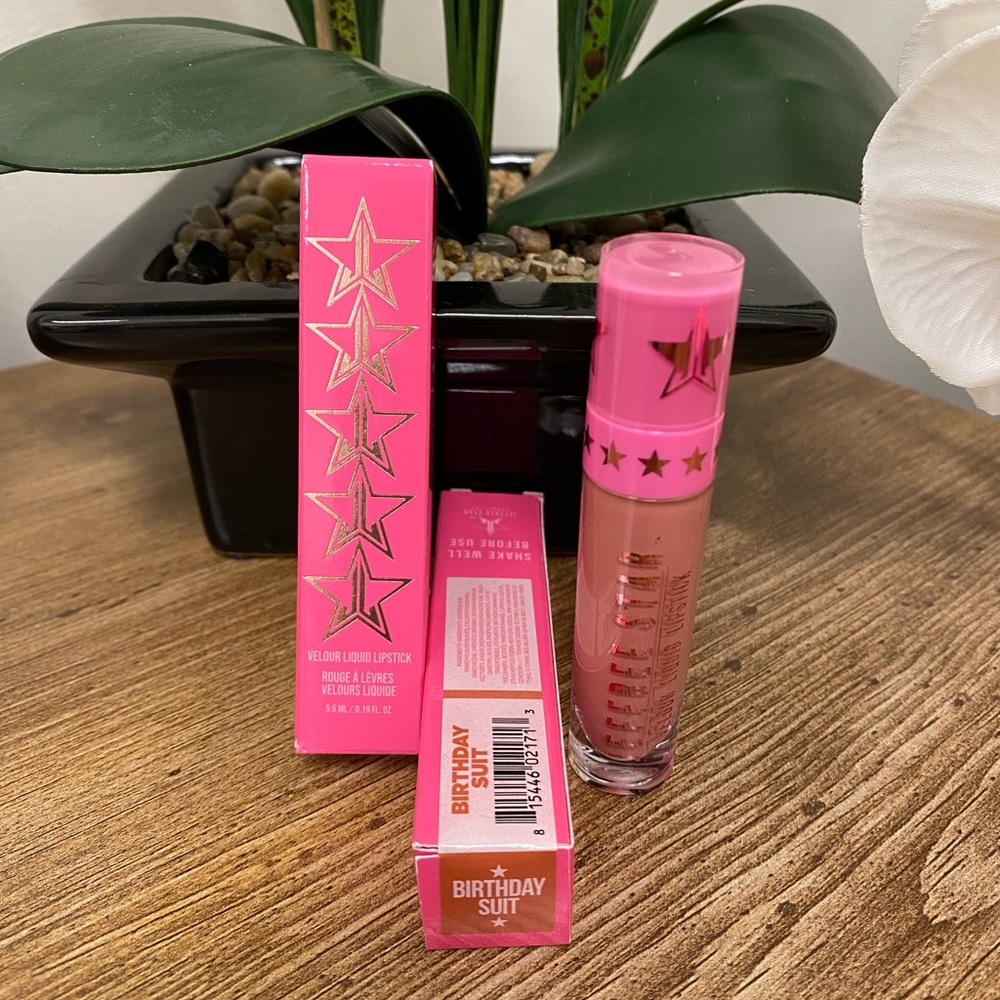 Jeffree Star Velour Liquid Lipstick - name of the shade is: Birthday Suit